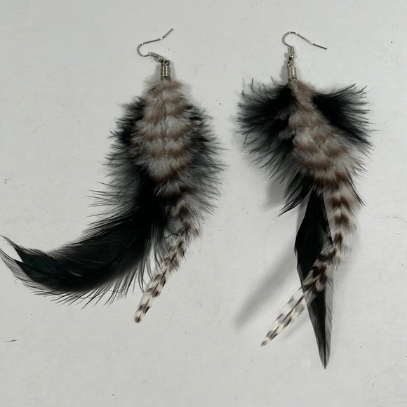 SOHO Fashion Inc Hippie feather earrings boho